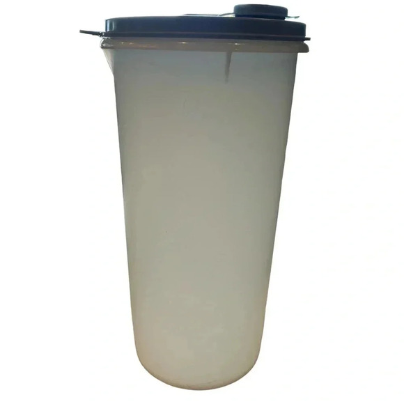 Vintage Tupperware Modular Mate #261-15  Juice Container w/Pour Lid Blue #563-8. - Picture 1 of 11
